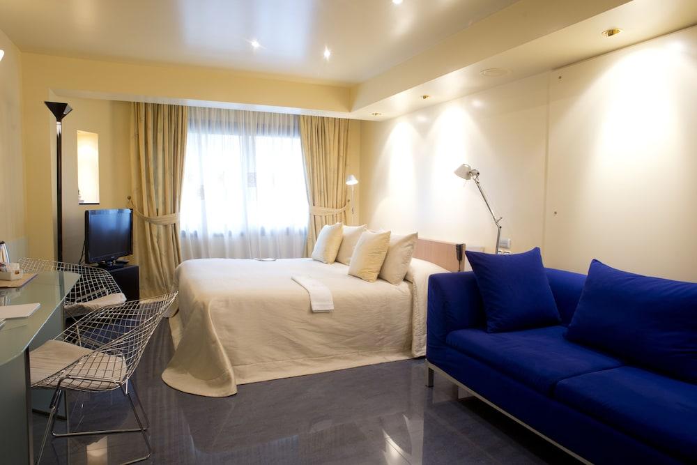 A Casa Canut Hotel Gastronomic Les Escaldes ภายนอก รูปภาพ A room at the hotel